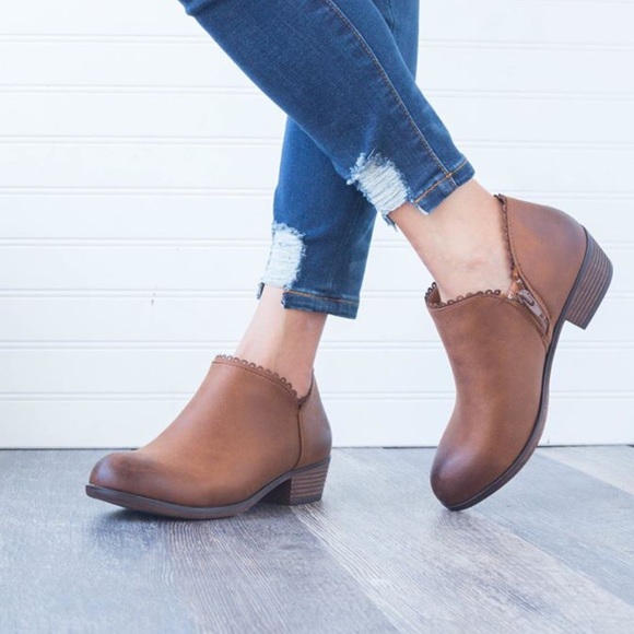 MATA Shoes - NEW Ankle Boot Size 5.5